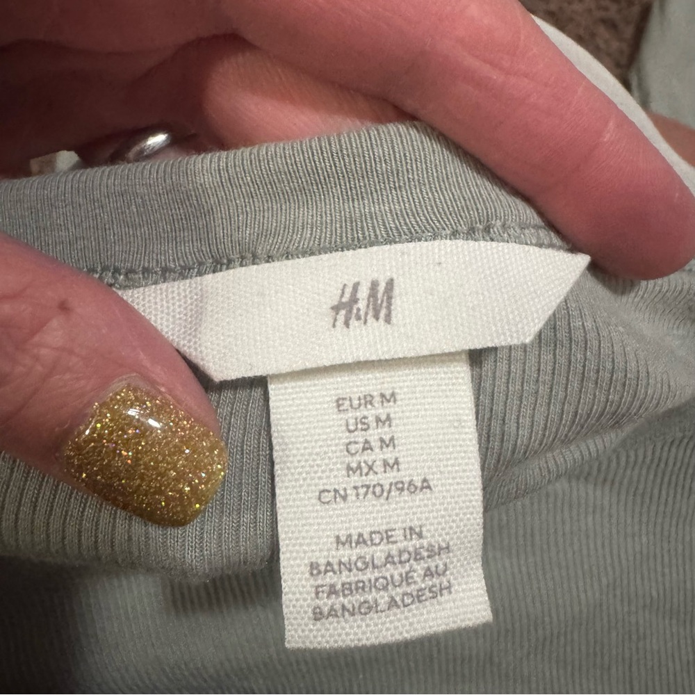 H&M Crew Neck Slim Fit Shirt Thermal Long Sleeve Top Gray Burgundy LOT OF 2 M - Picture 10 of 11